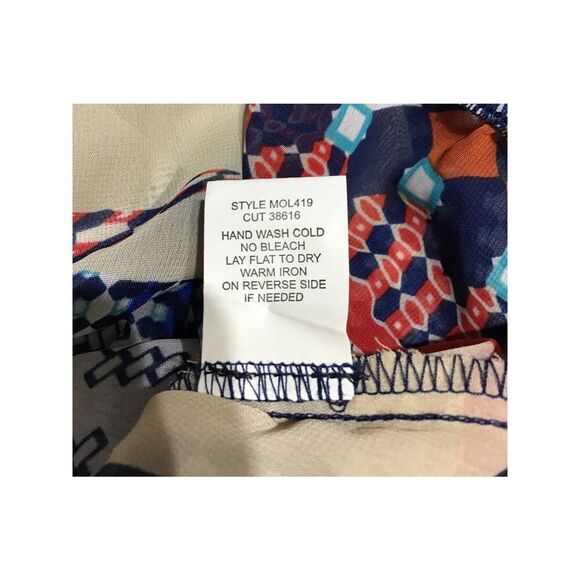 Beige Women's Tie Front Top Elastic Sleeves Lace Detail SM - Picture 10 of 10